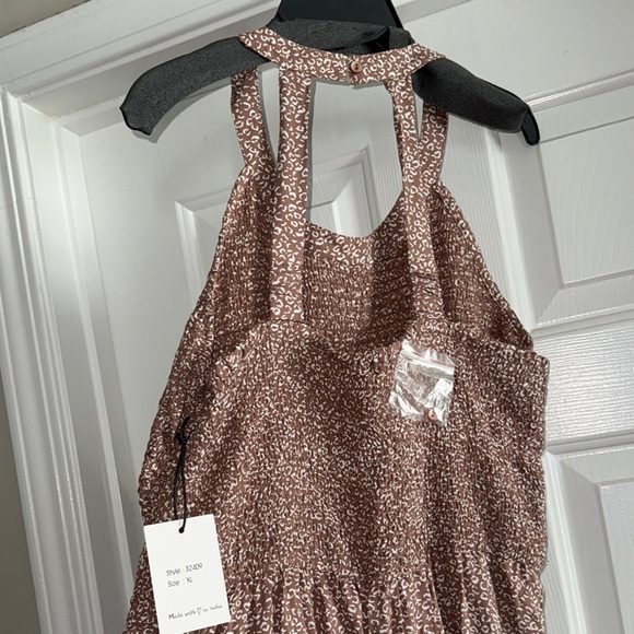 Stylish Pink Patterned Jumpsuit/ romper - Picture 5 of 6